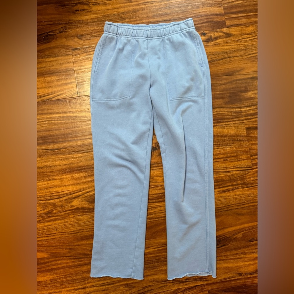 Aerie beautiful blue sweat pants. Size small